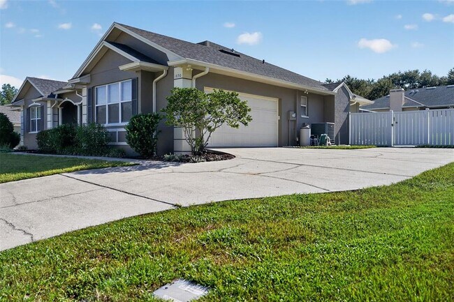 Building Photo - 1850 Sandy Knoll Cir N