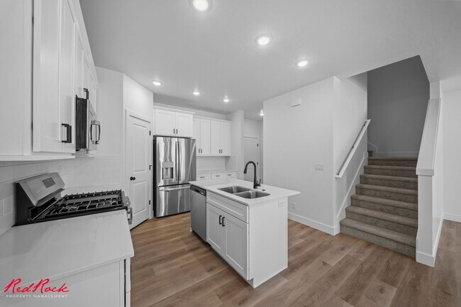 Foto del edificio - Resort Living Starts at Home in Desert Color!