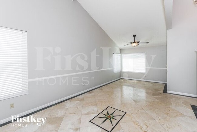 Building Photo - 344 Templeton Dr