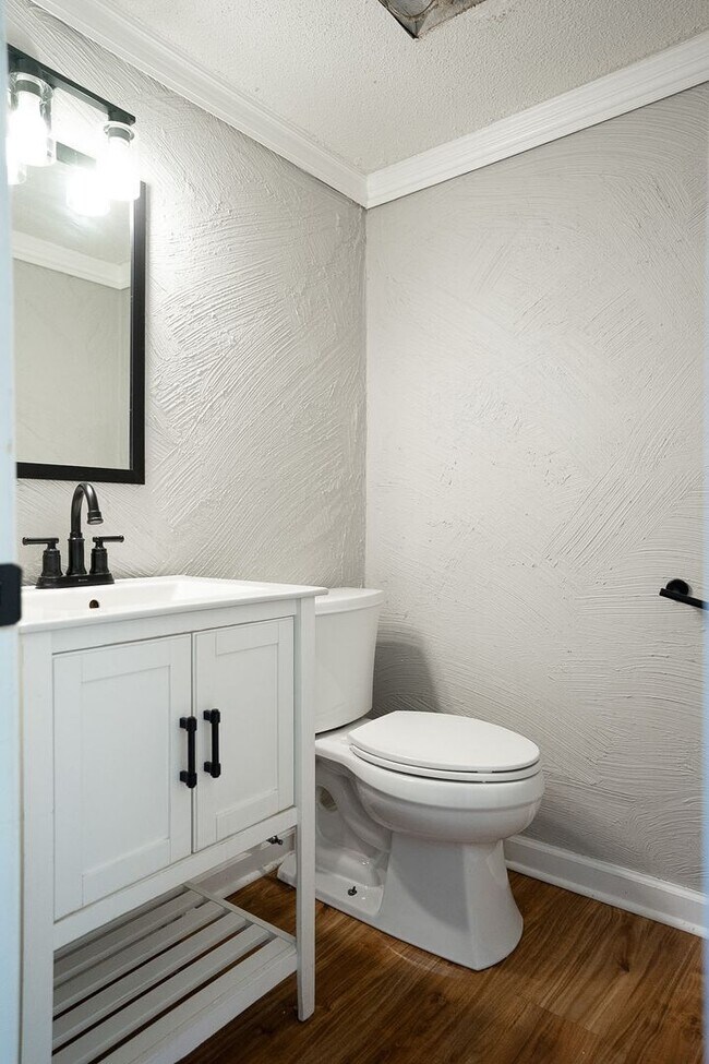 Foto del edificio - 2398 Winston Way