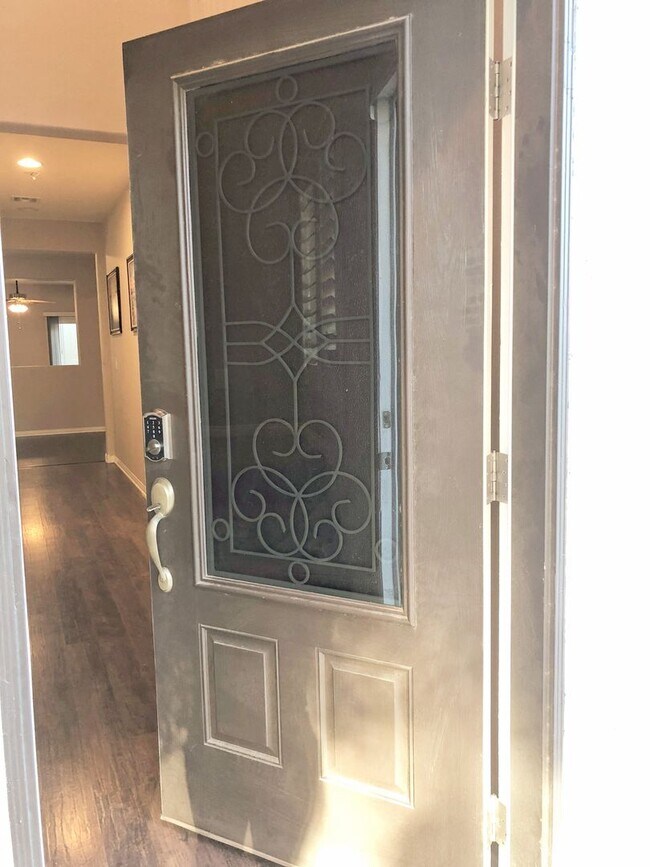 Building Photo - Rare Two Primary Home in Centennial Hills Community in Northwest