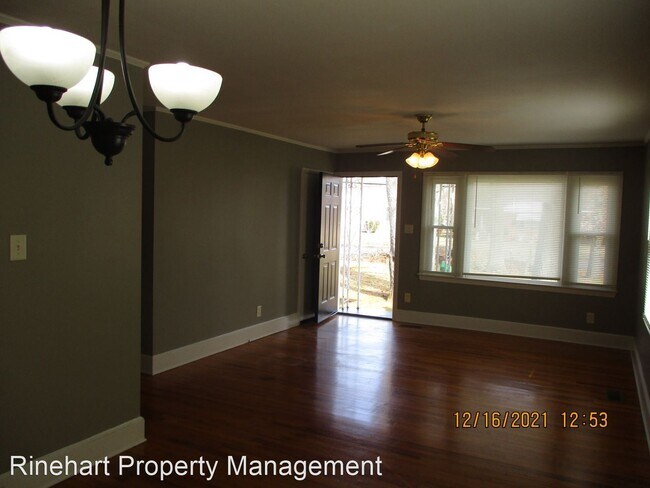 Building Photo - 3 br, 1 bath House - 648 Briarcliff Road