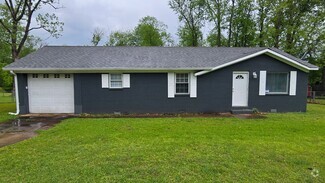 Building Photo - 40 Edgehill Dr