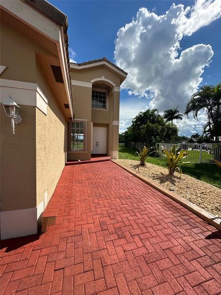Foto del edificio - 13376 SW 47th St