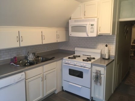 Primary Photo - 217 S Johnson St