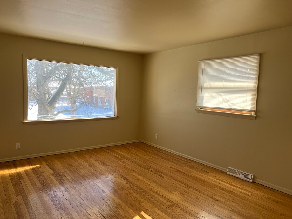 6421 N 89th St, Milwaukee, WI 53224 Townhome Rentals in Milwaukee WI