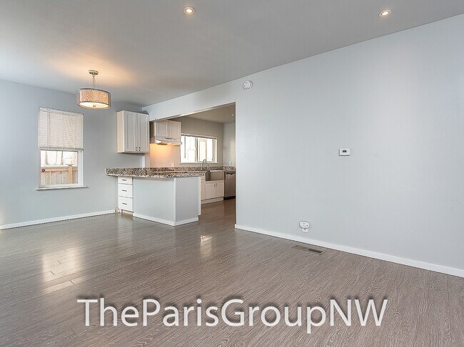 Foto del edificio - 5454 35th Ave SW