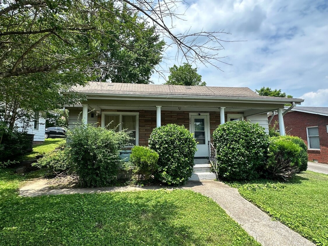 Primary Photo - Home in Benton