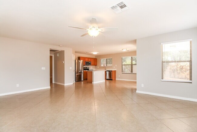 Foto del edificio - 6145 S Wilson Dr