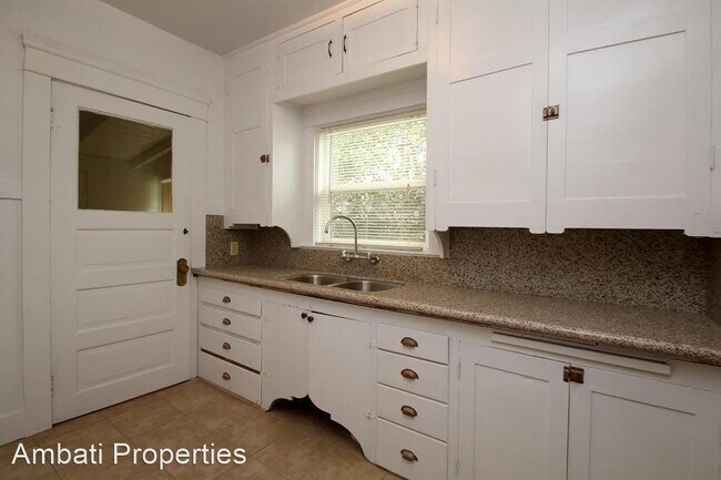 Building Photo - 1 br, 1 bath House - 1240 N. Ferger