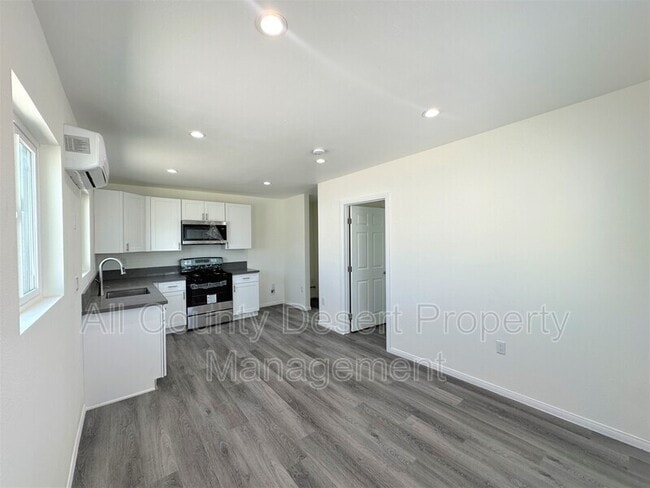Foto del edificio - 66261 3rd St