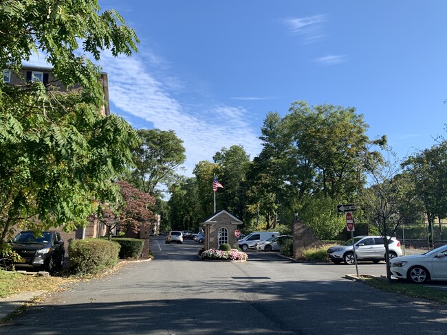 Entrance to Complex - 3 Consulate Dr