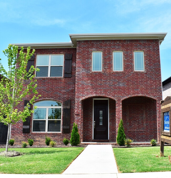 Upscale 4 Bed, 2.5 Bath Available in Fayetteville! - Upscale 4 Bed, 2.5 Bath Available in Fayetteville! House