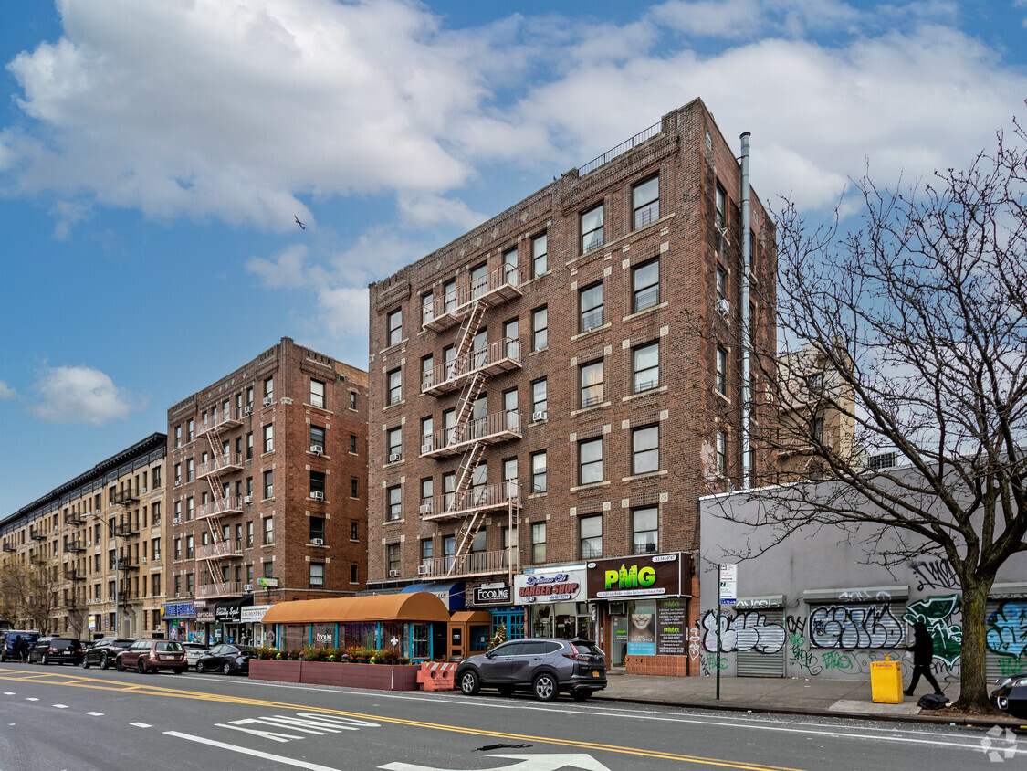 Primary Photo - 97-107 Sherman Ave