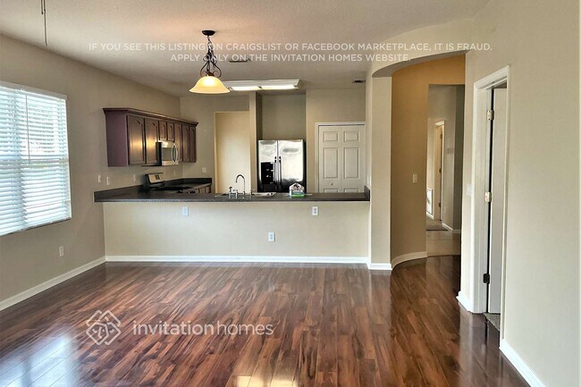 Foto del edificio - 4373 Collinwood Dr