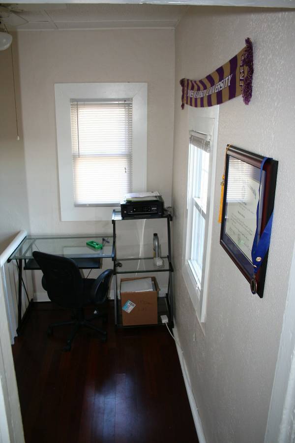 Office nook - 602 E Fort Ave