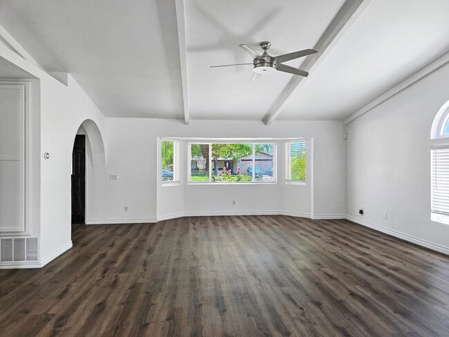 Building Photo - 79180 Port Royal Ave