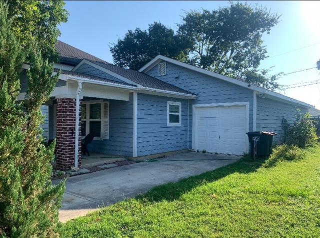 Building Photo - 1325 Stewart St