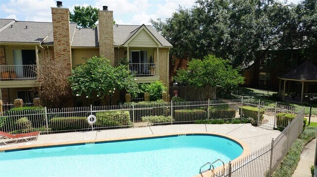 Foto del edificio - 11201 Lynbrook Dr