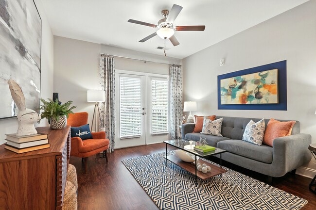 Building Photo - The View at Paris Mountain