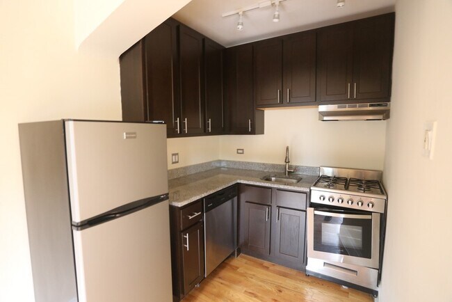 Foto del edificio - 4742 N Hermitage Ave