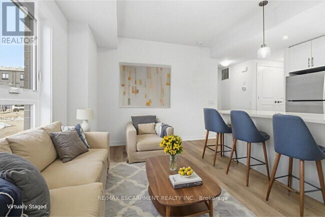 Photo du bâtiment - 70 Kenesky Dr