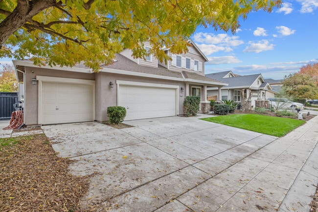 Building Photo - 3169 Brickfield Ave