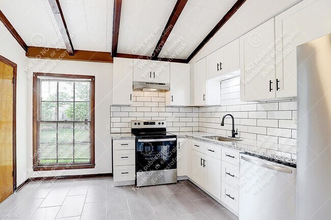 Building Photo - 2 br, 1 bath House - 1918 1st Ave N