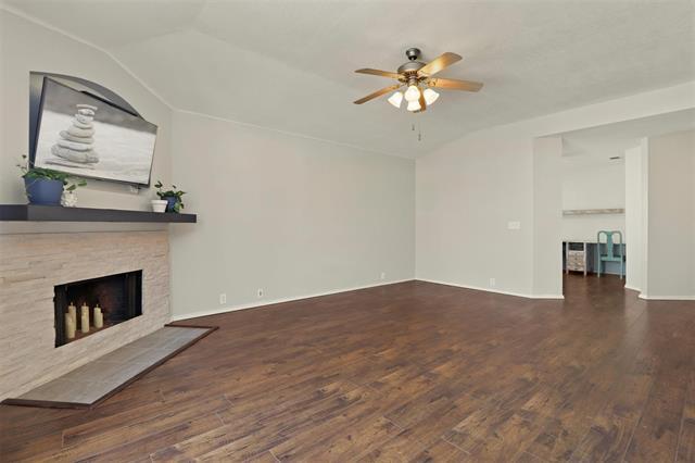 Foto del edificio - 2201 Tailburton Ct