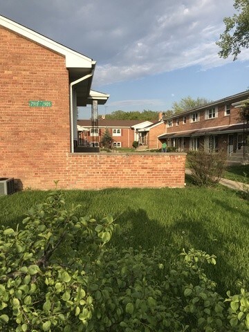 Foto del edificio - 7903 N Nordica Ave