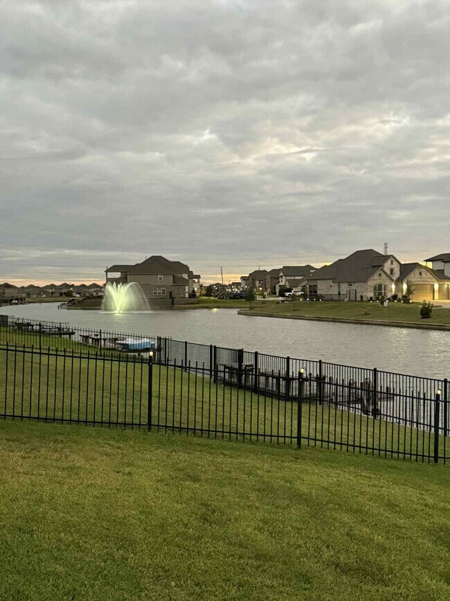 Building Photo - 3723 Lake Varano Cir