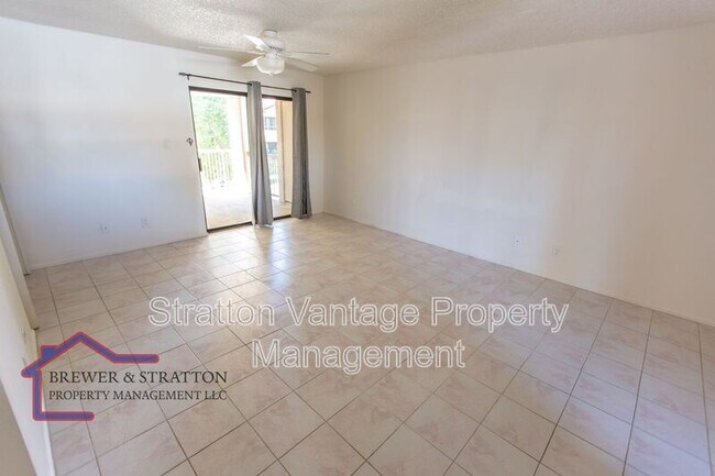 Foto del edificio - 9340 N 92nd St