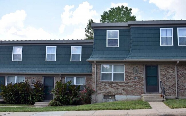 Building Photo - 16995 E Dover Ln