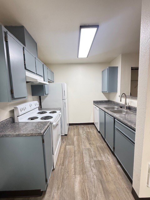 Foto del edificio - Fairview Oaks Woods