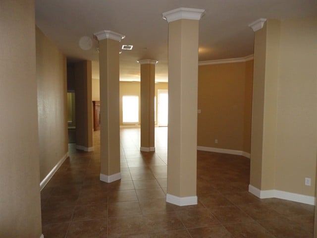 Building Photo - 9546 Lance Dr