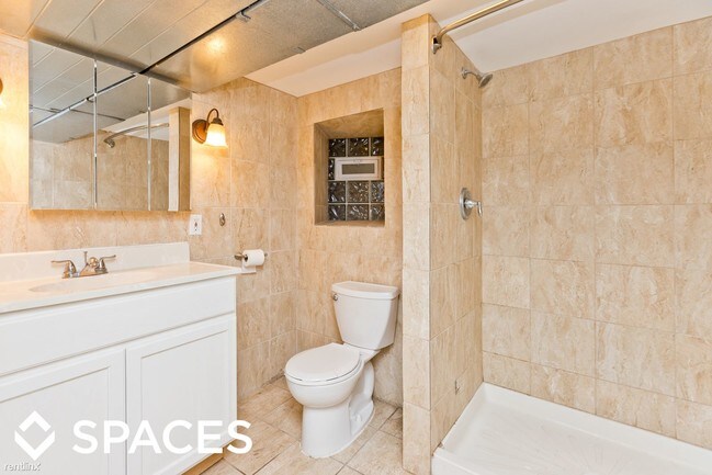 Foto del edificio - 827 W Aldine Ave