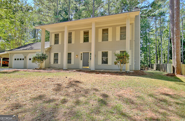 Building Photo - 216 Shadowood Ln