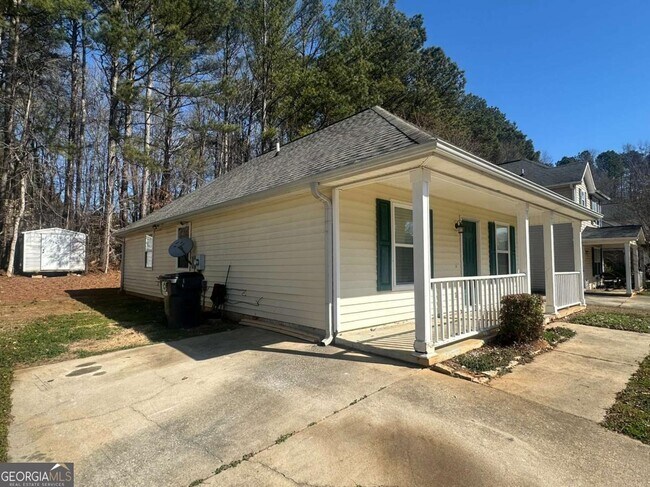 Foto del edificio - 124 Glynn Addy Dr