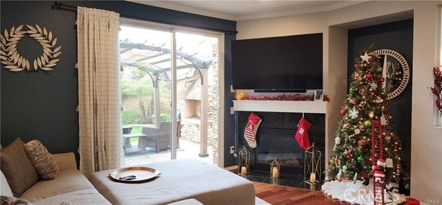 Foto del edificio - 8692 E 9th St