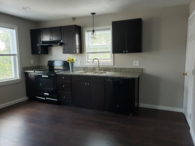 Kitchen - 190 Dunnell Ave