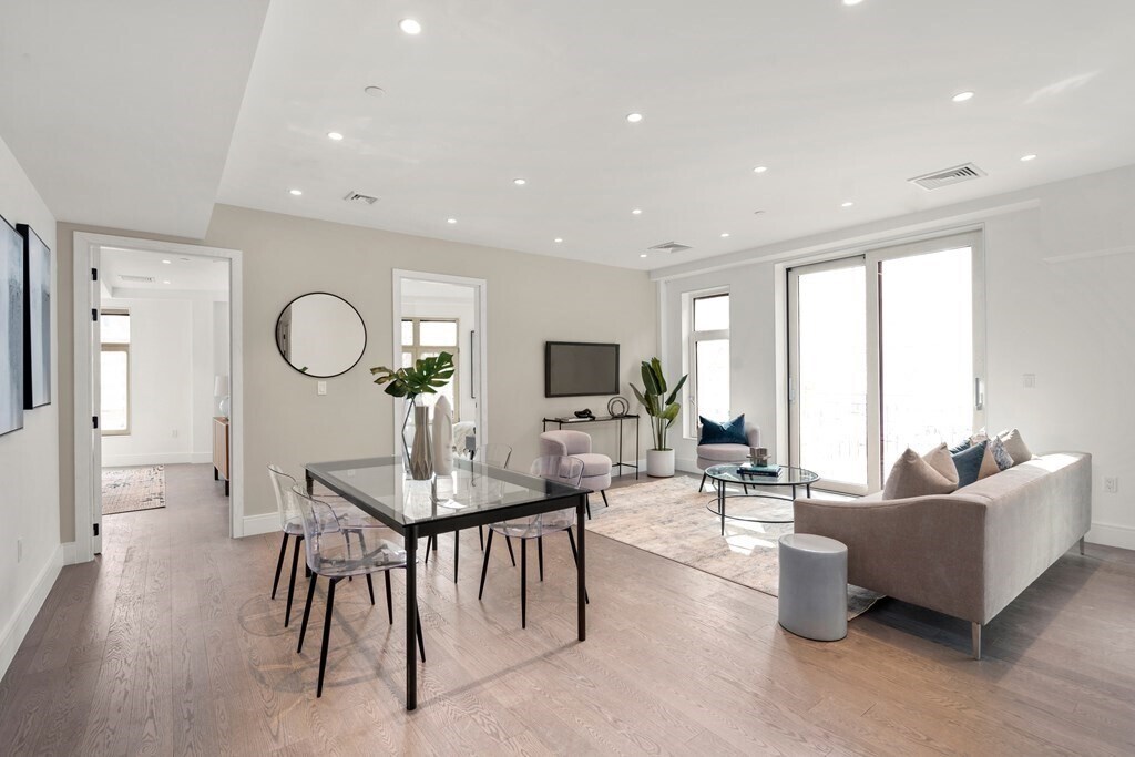 Foto principal - 64 Walnut St