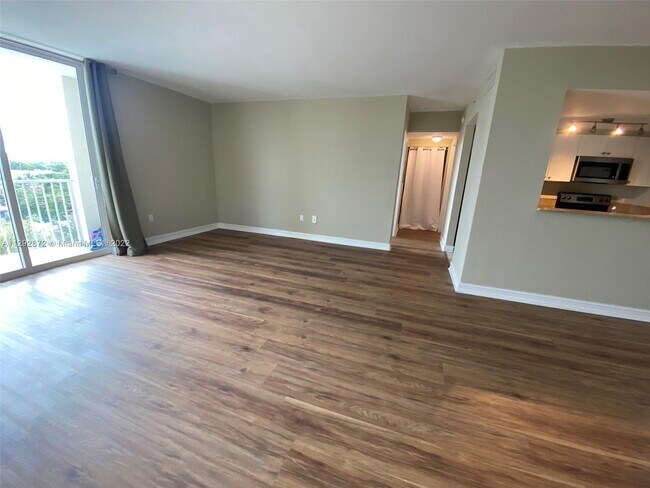 Foto del edificio - 117 NW 42nd Ave
