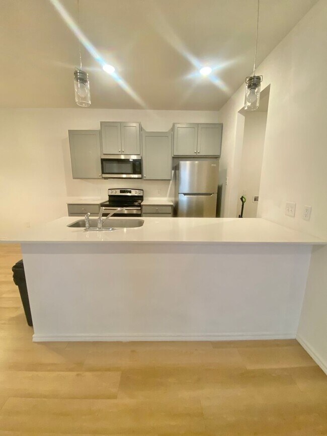 Foto del edificio - 5547 Itasca St