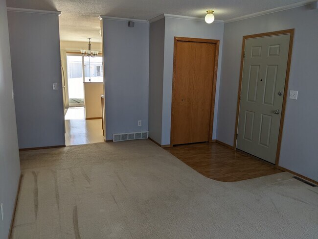 Foto del edificio - 207 E 6th St