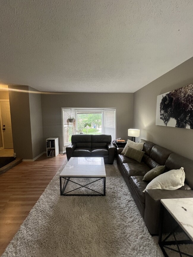 Building Photo - 103 Pleasant View Dr