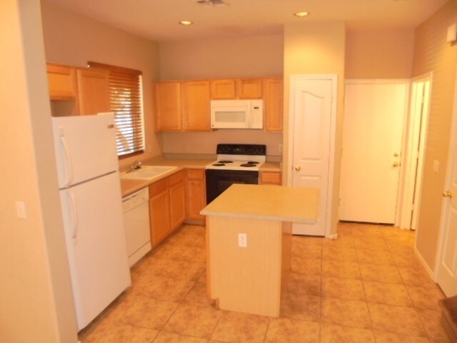 Foto del edificio - 22031 N 30th Ln