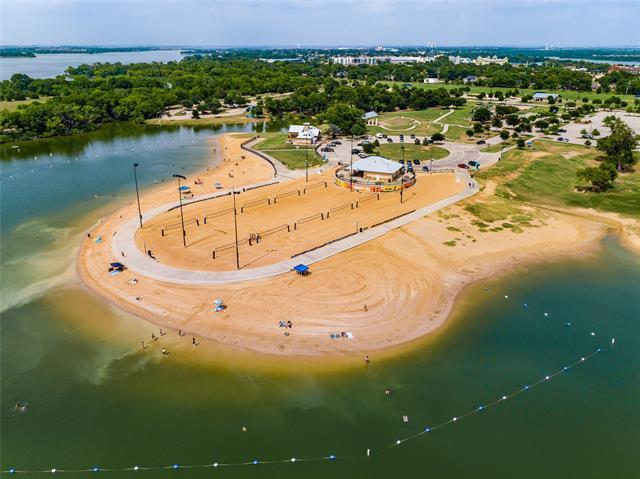 Foto del edificio - 1128 Lake Haven Dr