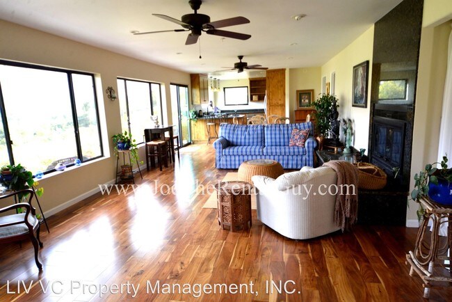 Building Photo - 2 br, 2.5 bath House - 3277 E Ojai Ave