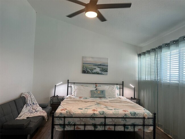 Foto del edificio - 7041 Kingston Cove Ln