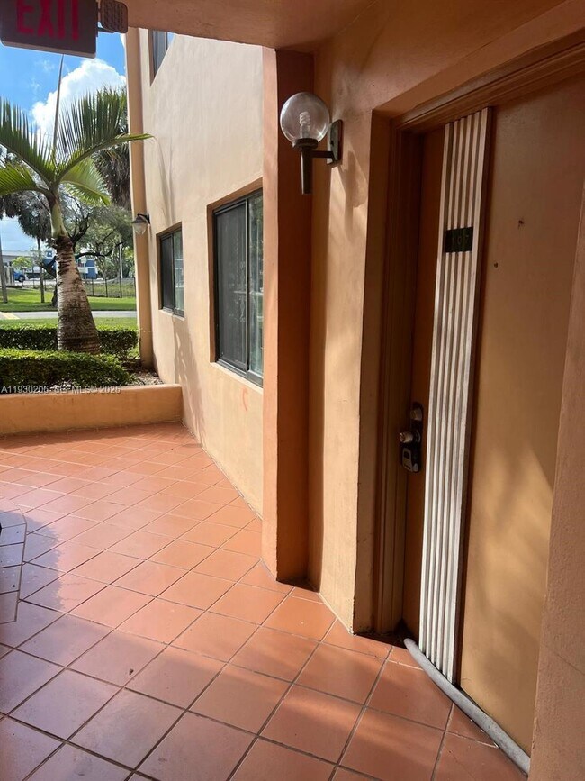 Foto del edificio - 8600 SW 133rd Avenue Rd